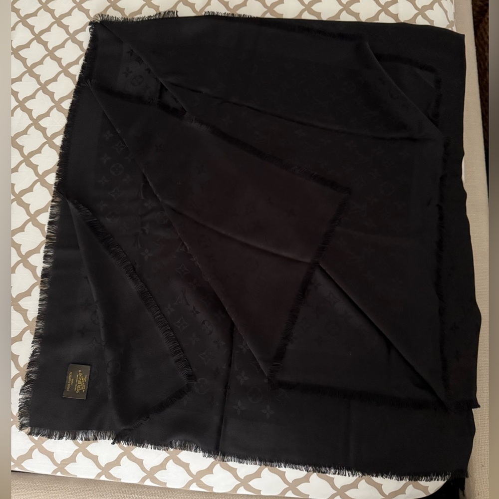 Louis Vuitton Classic Monogram Silk/Wool Scarf - Black - Picture 2 of 4